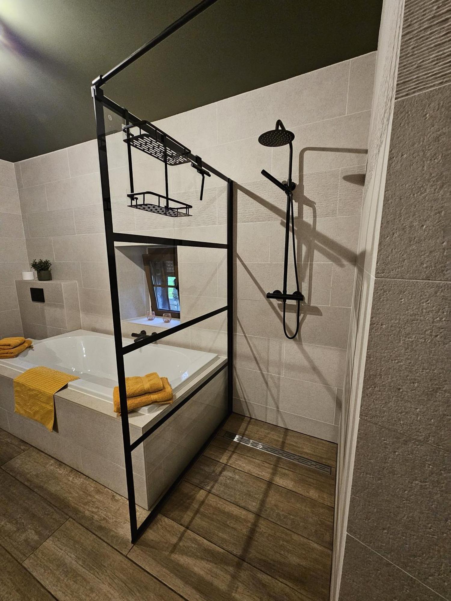 Ferme La Joye Bed & Breakfast Houffalize Exterior photo